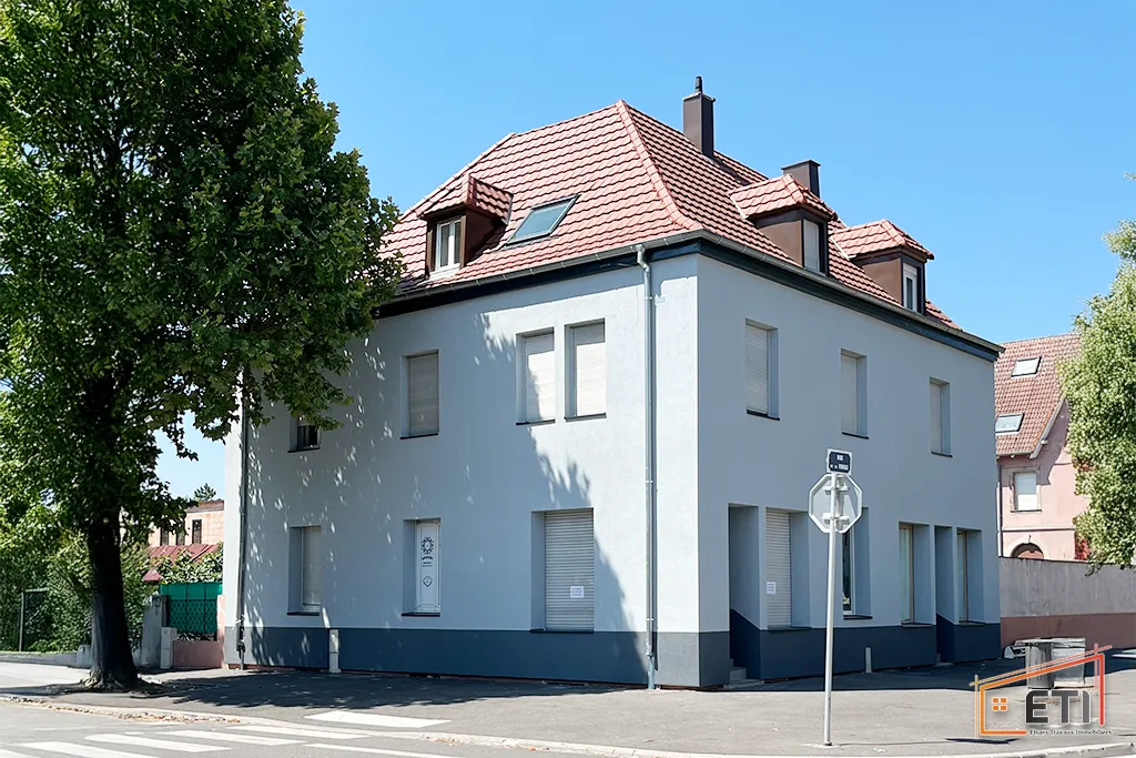 Installation réalisée par ETI - Elsass Travaux Immobilier - Isolation extérieure réalisé à Colmar, Haut-Rhin, Grand-Est Installation réalisée par ETI - Elsass Travaux Immobilier - Isolation extérieure réalisé à Colmar, Haut-Rhin, Grand-Est