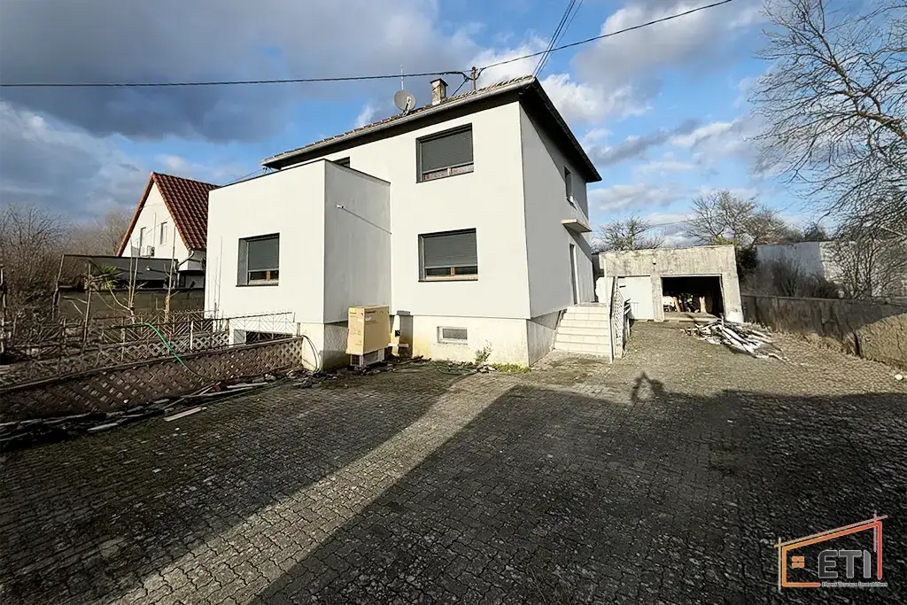 Installation réalisée par ETI - Elsass Travaux Immobilier - Isolation extérieure réalisé à Beinheim, Bas-Rhin, Grand-Est Installation réalisée par ETI - Elsass Travaux Immobilier - Isolation extérieure réalisé à Beinheim, Bas-Rhin, Grand-Est